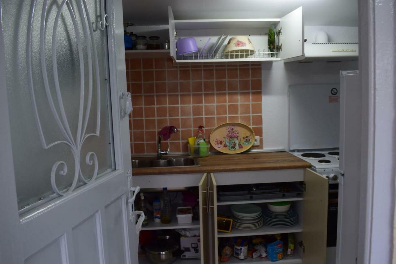R Apartment Artemida  Dış mekan fotoğraf
